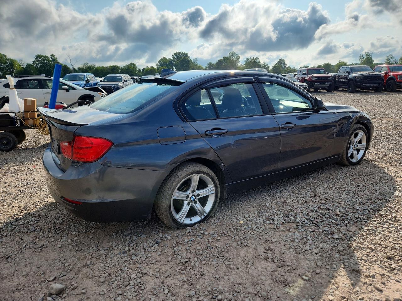 2015 BMW 320 I XDRIVE — снимка 3