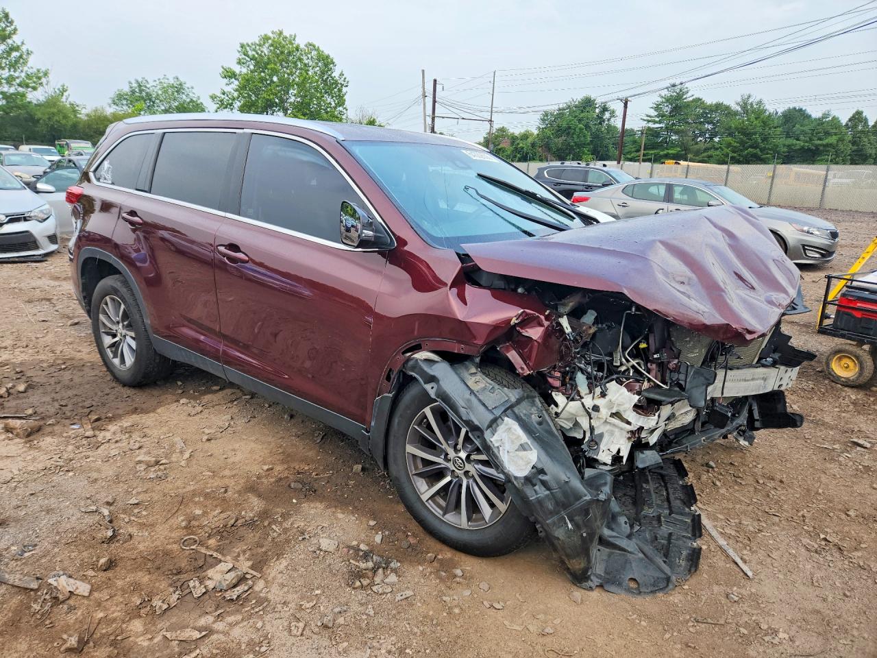 2019 TOYOTA HIGHLANDER XLE — снимка 4