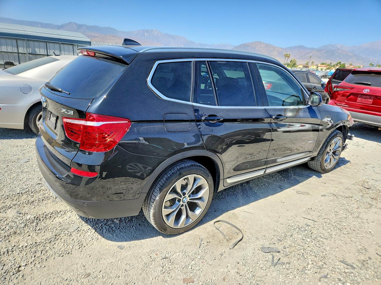 2017 BMW X3 SDRIVE28I — снимка 3