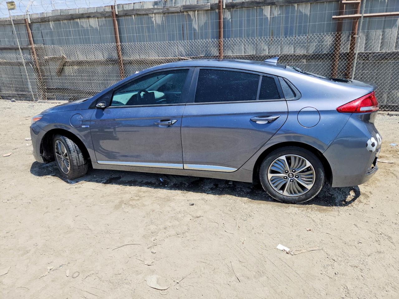 2020 HYUNDAI IONIQ SE — снимка 2