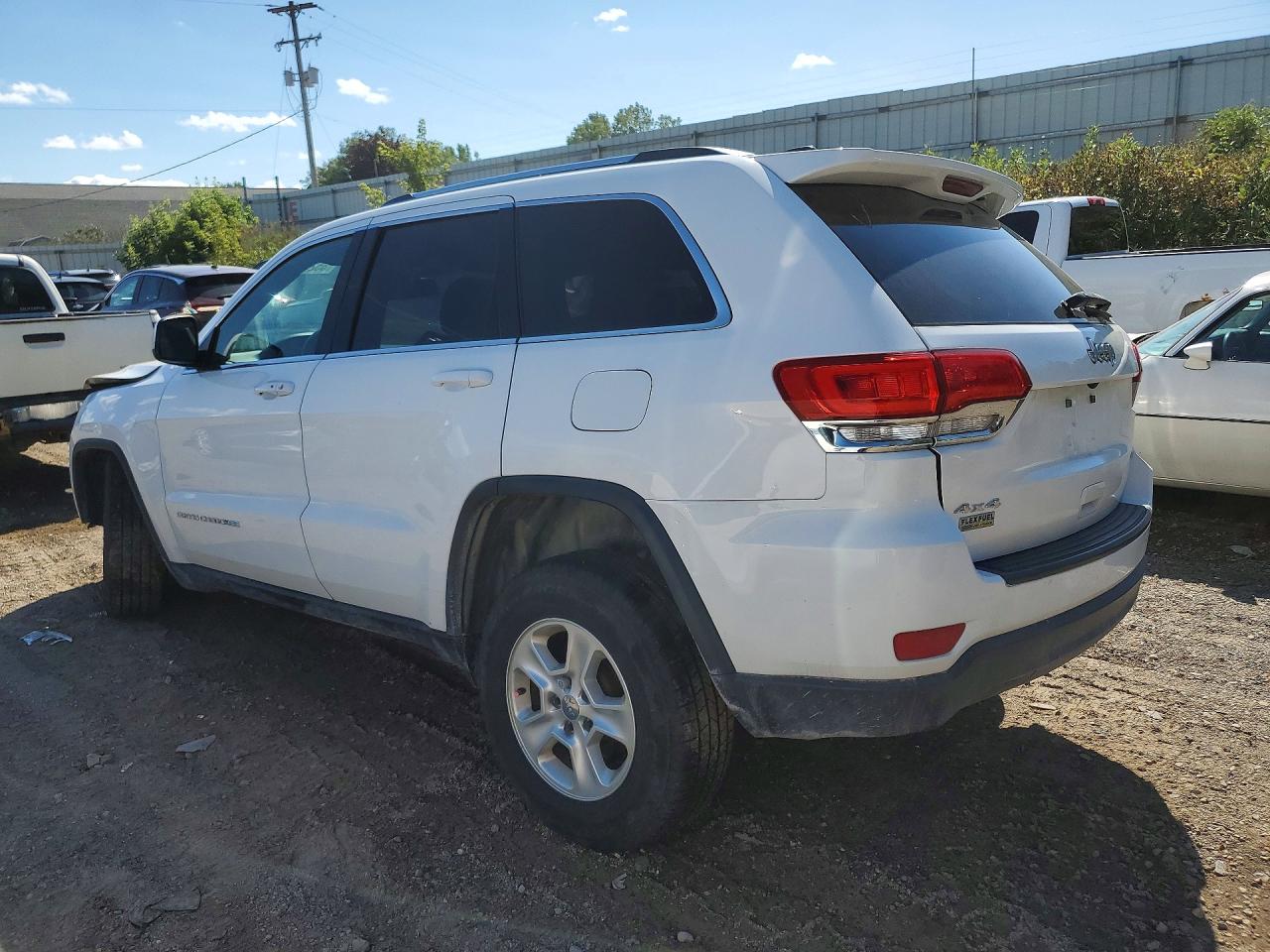 2015 JEEP GRAND CHEROKEE LAREDO — снимка 2