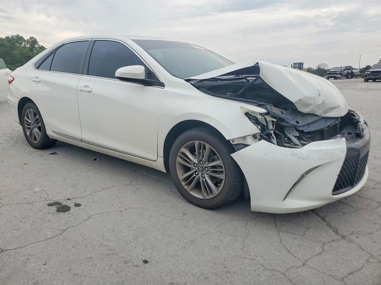 2017 TOYOTA CAMRY SE — снимка 4