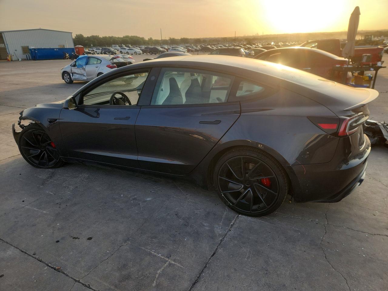 2025 TESLA MODEL 3 — снимка 2