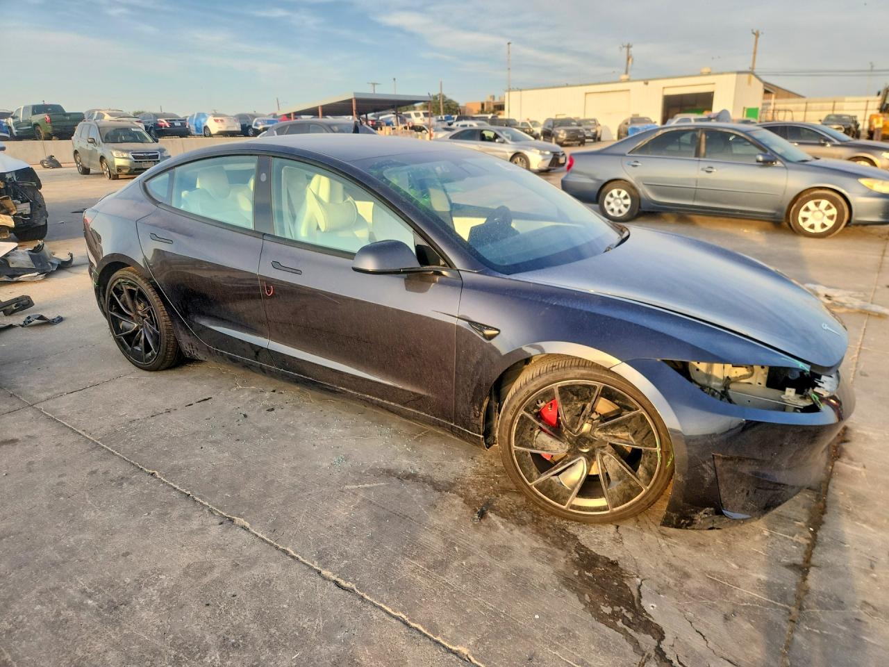 2025 TESLA MODEL 3 — снимка 4
