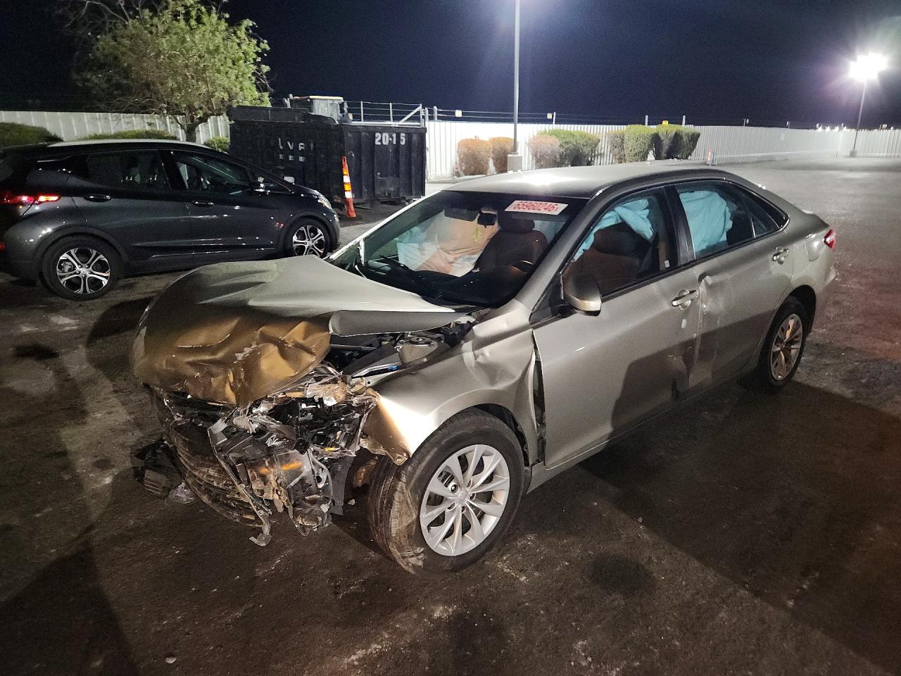 2015 TOYOTA CAMRY LE