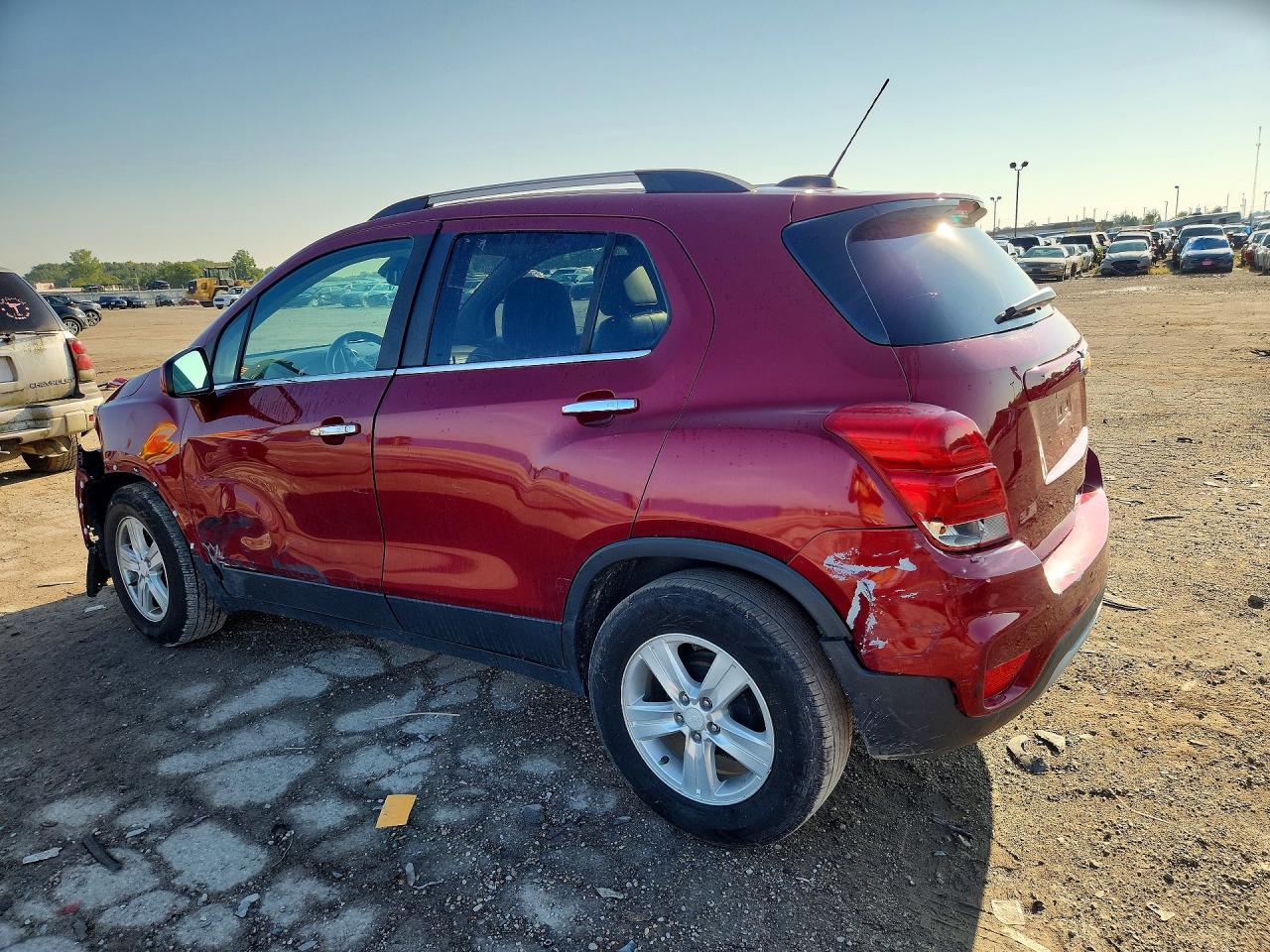 2018 CHEVROLET TRAX 1LT — снимка 2