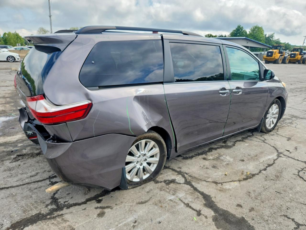 2015 TOYOTA SIENNA XLE 7-PASSENGER — снимка 3