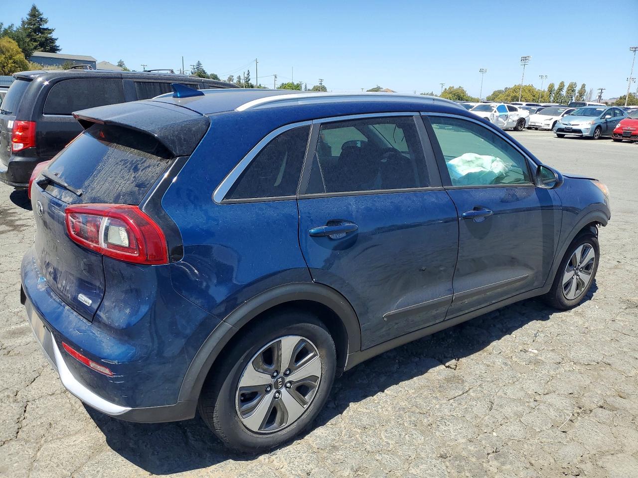 2018 KIA NIRO LX — снимка 3