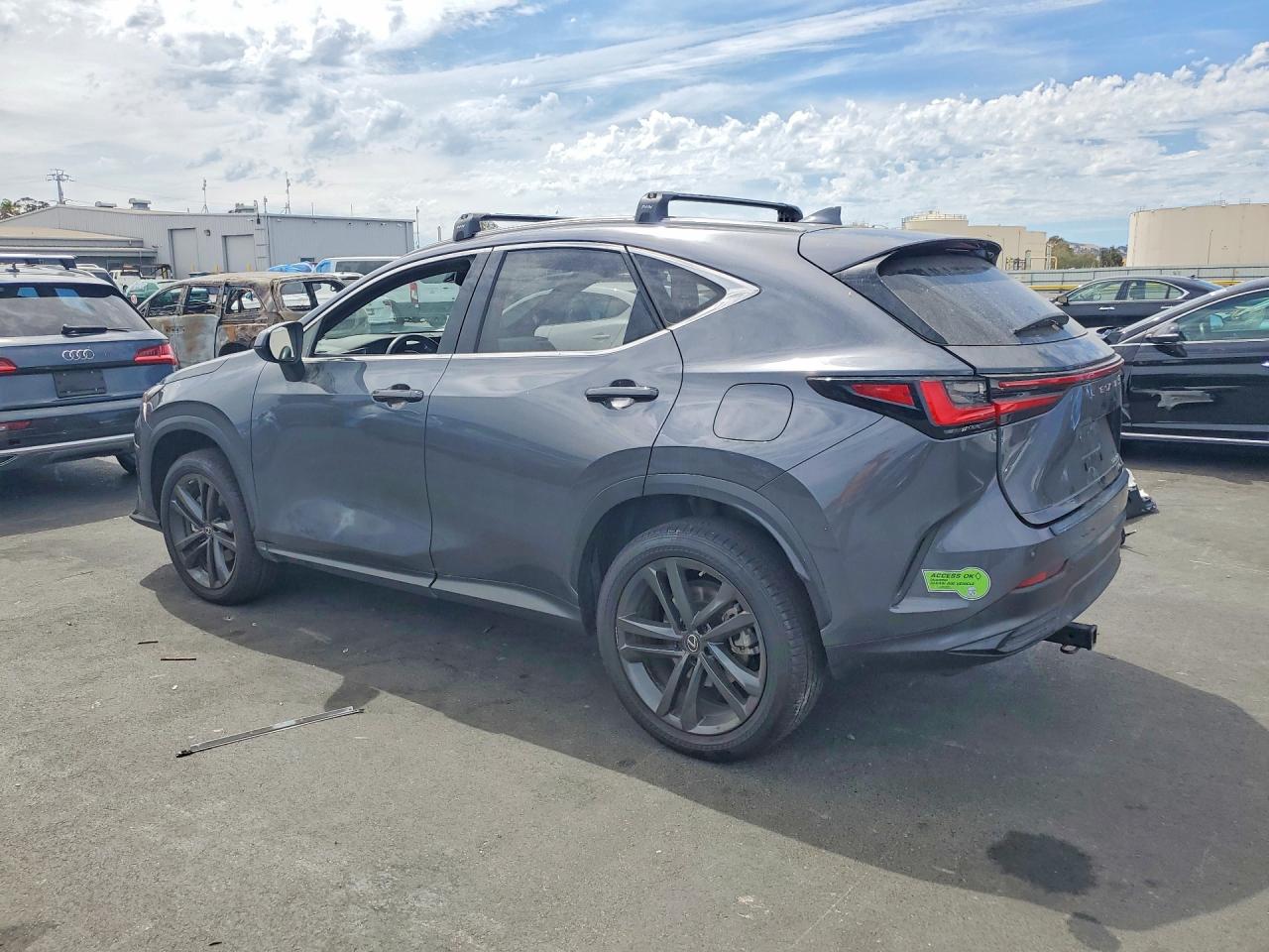 2023 LEXUS NX 450H — снимка 2