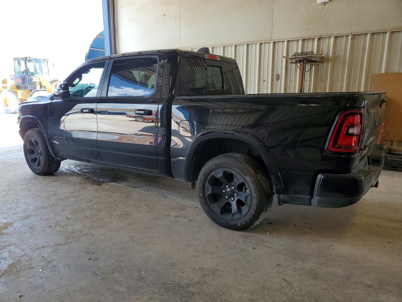 2025 RAM 1500 BIG HORN — снимка 2