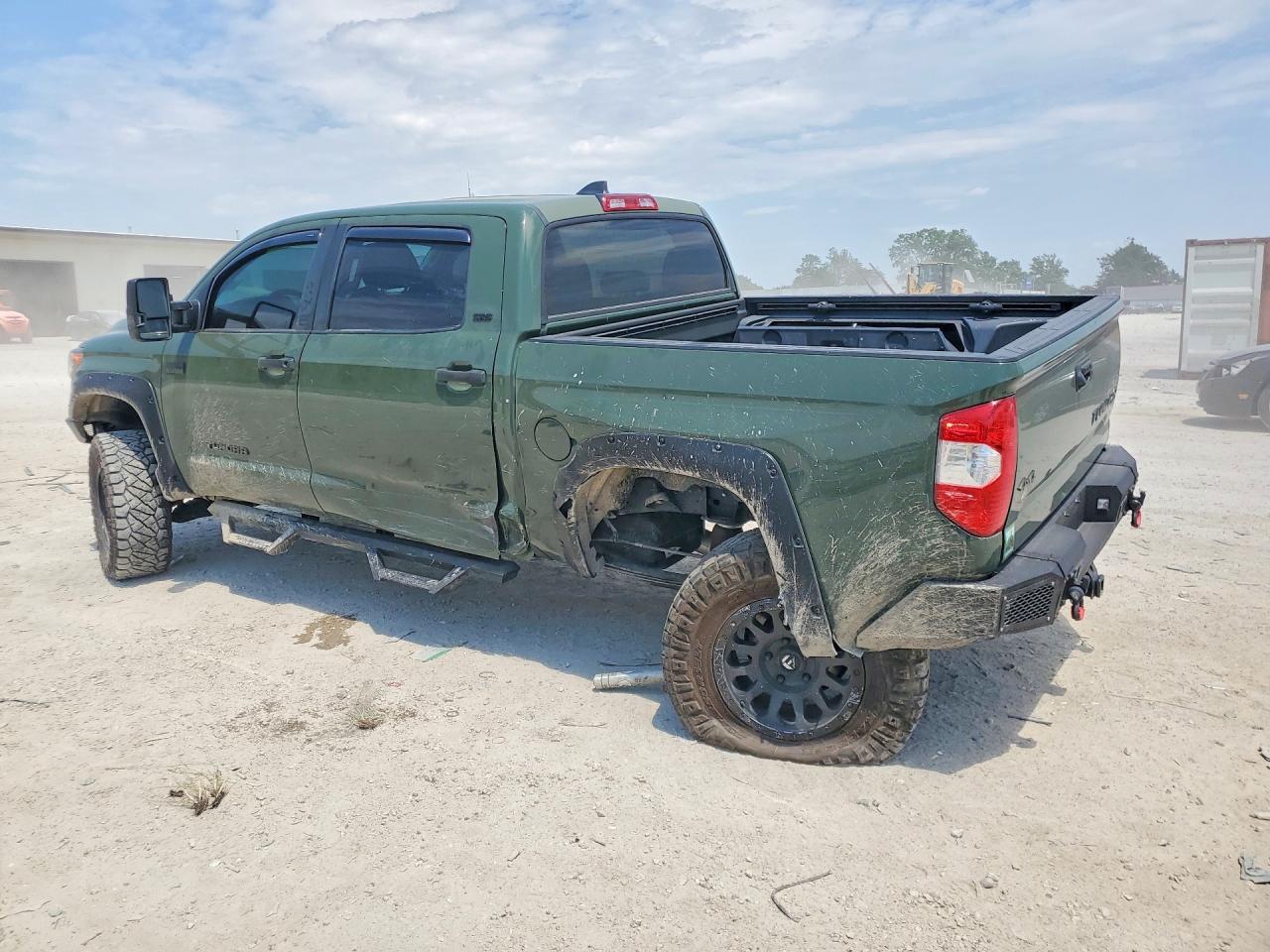 2021 TOYOTA TUNDRA SR5 — снимка 2