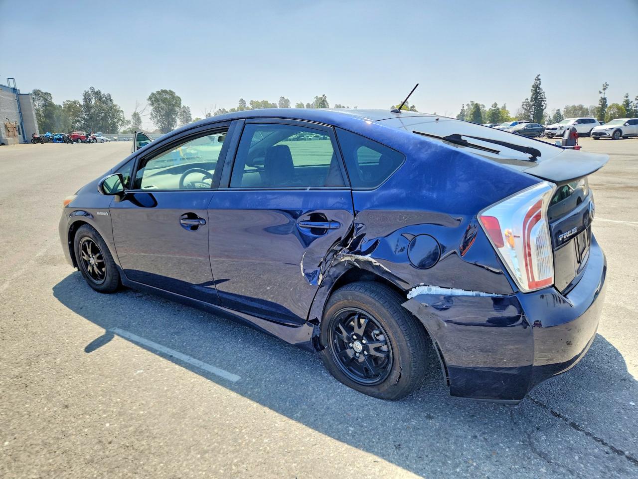 2015 TOYOTA PRIUS TWO — снимка 2
