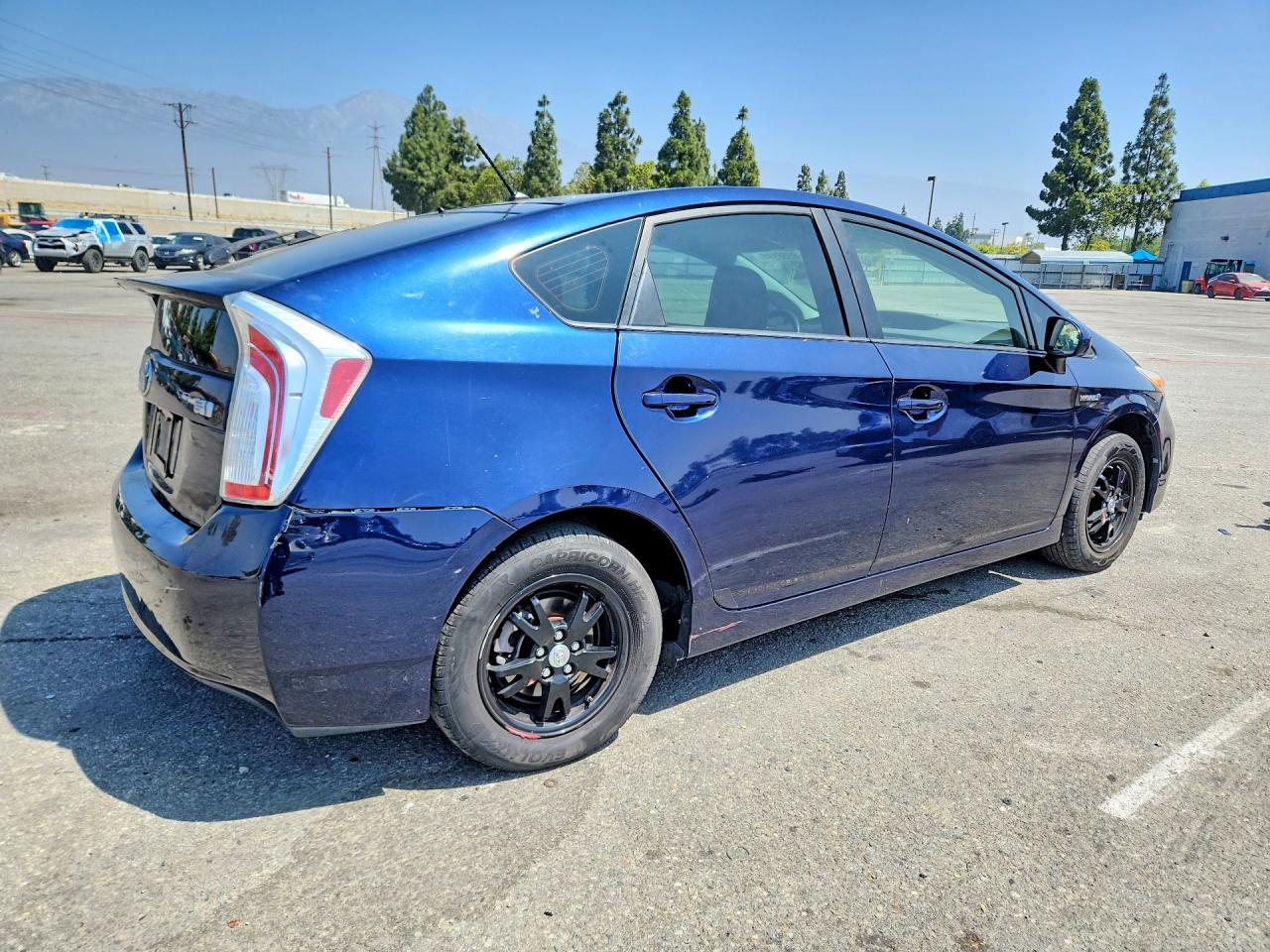 2015 TOYOTA PRIUS TWO — снимка 3