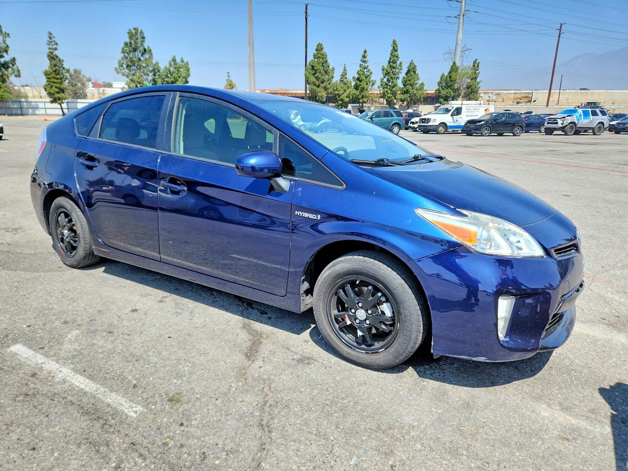 2015 TOYOTA PRIUS TWO — снимка 4