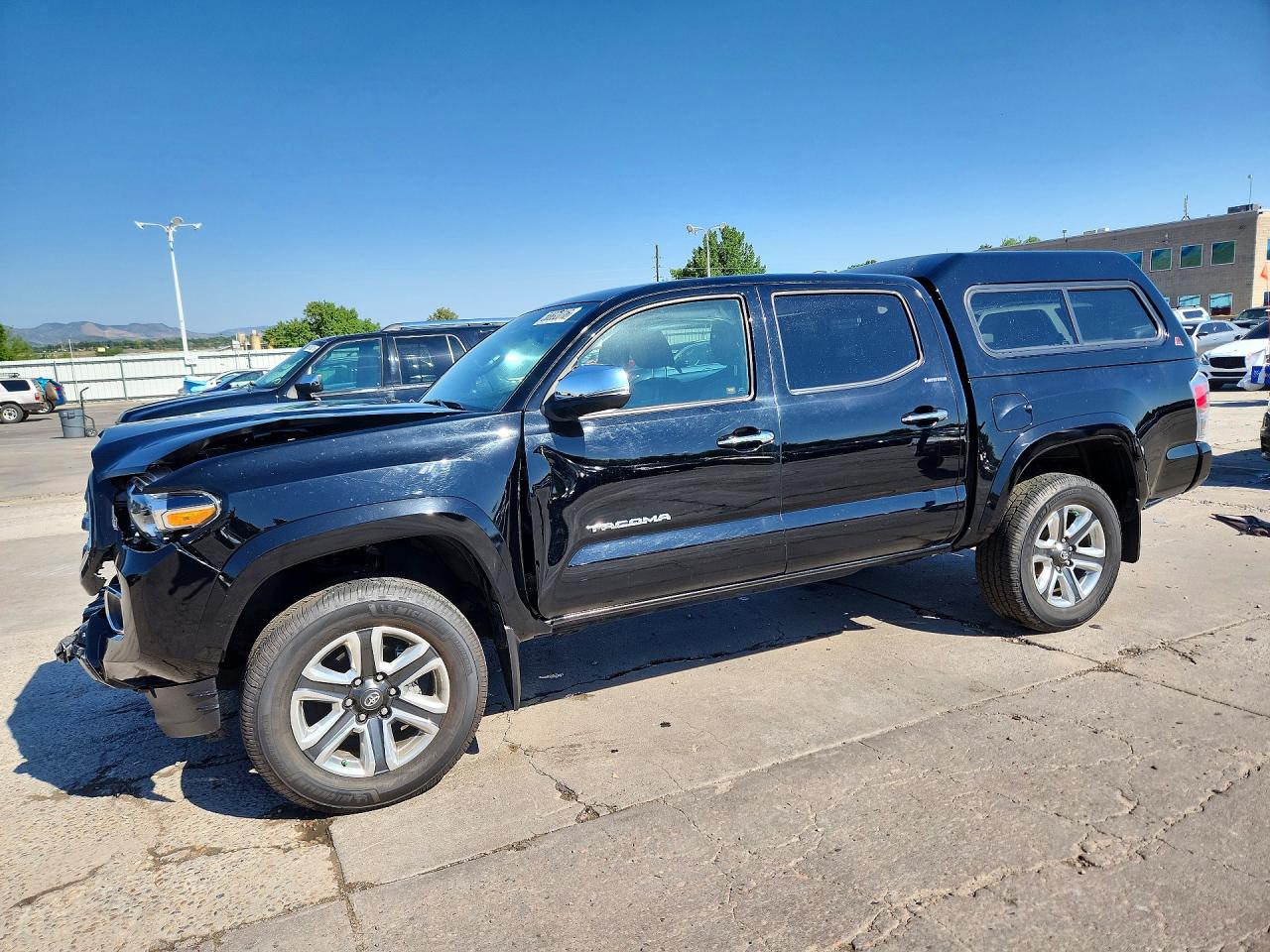 2017 TOYOTA TACOMA LIMITED
