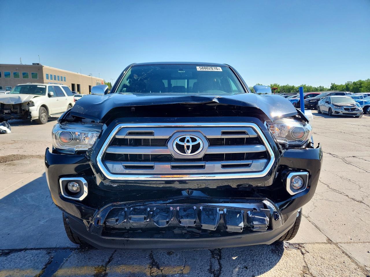 2017 TOYOTA TACOMA LIMITED — снимка 5
