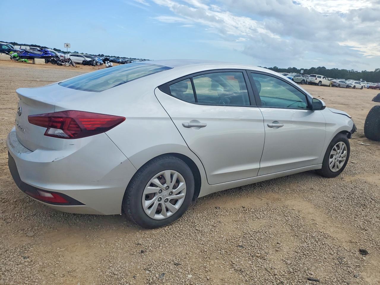 2019 HYUNDAI ELANTRA SE — снимка 3