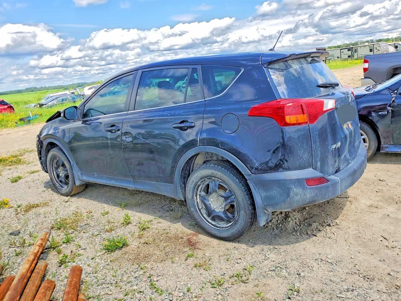2015 TOYOTA RAV4 LE — снимка 2
