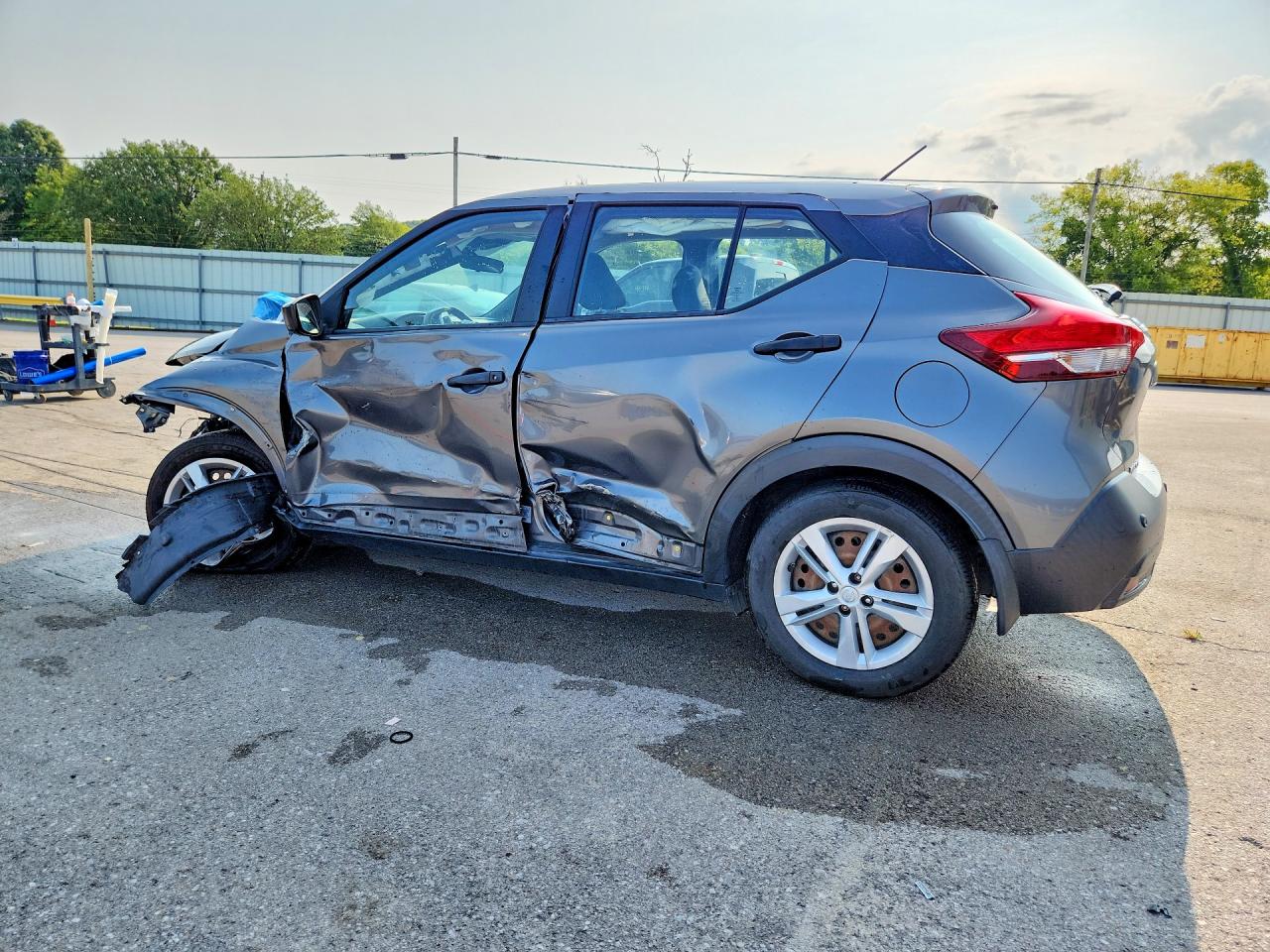 2020 NISSAN KICKS S — снимка 2