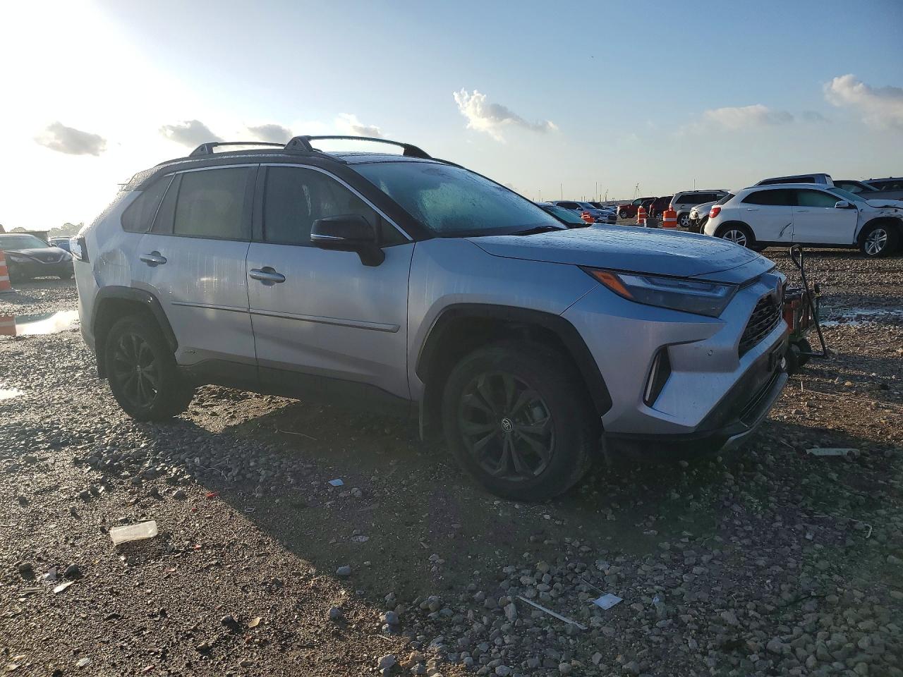 2023 TOYOTA RAV4 XSE — снимка 4