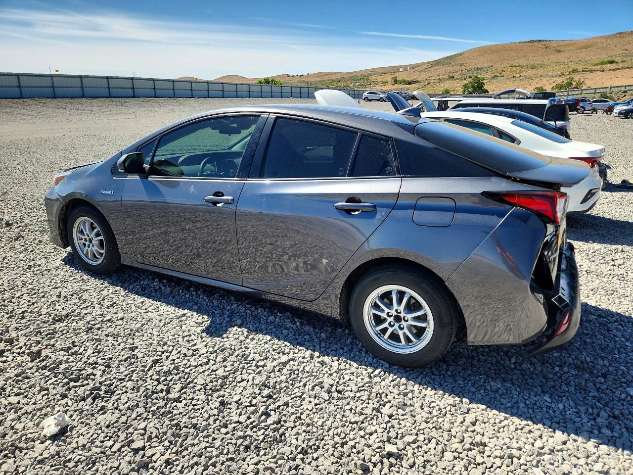 2019 TOYOTA PRIUS L ECO — снимка 2