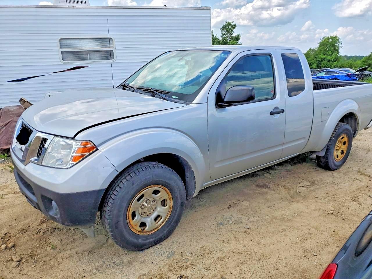 2018 NISSAN FRONTIER S