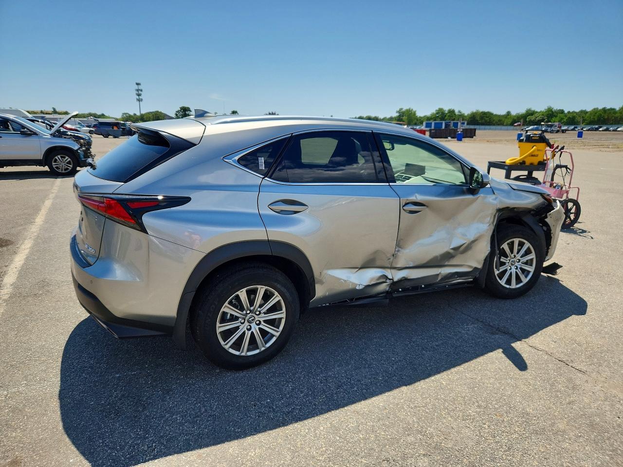 2020 LEXUS NX 300 — снимка 3