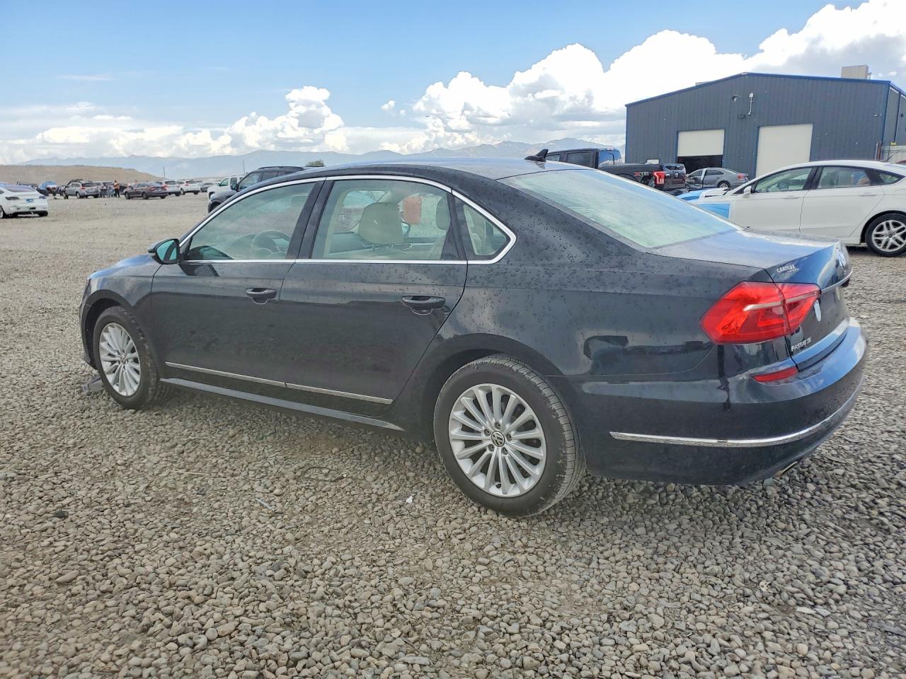 2016 VOLKSWAGEN PASSAT SE — снимка 2