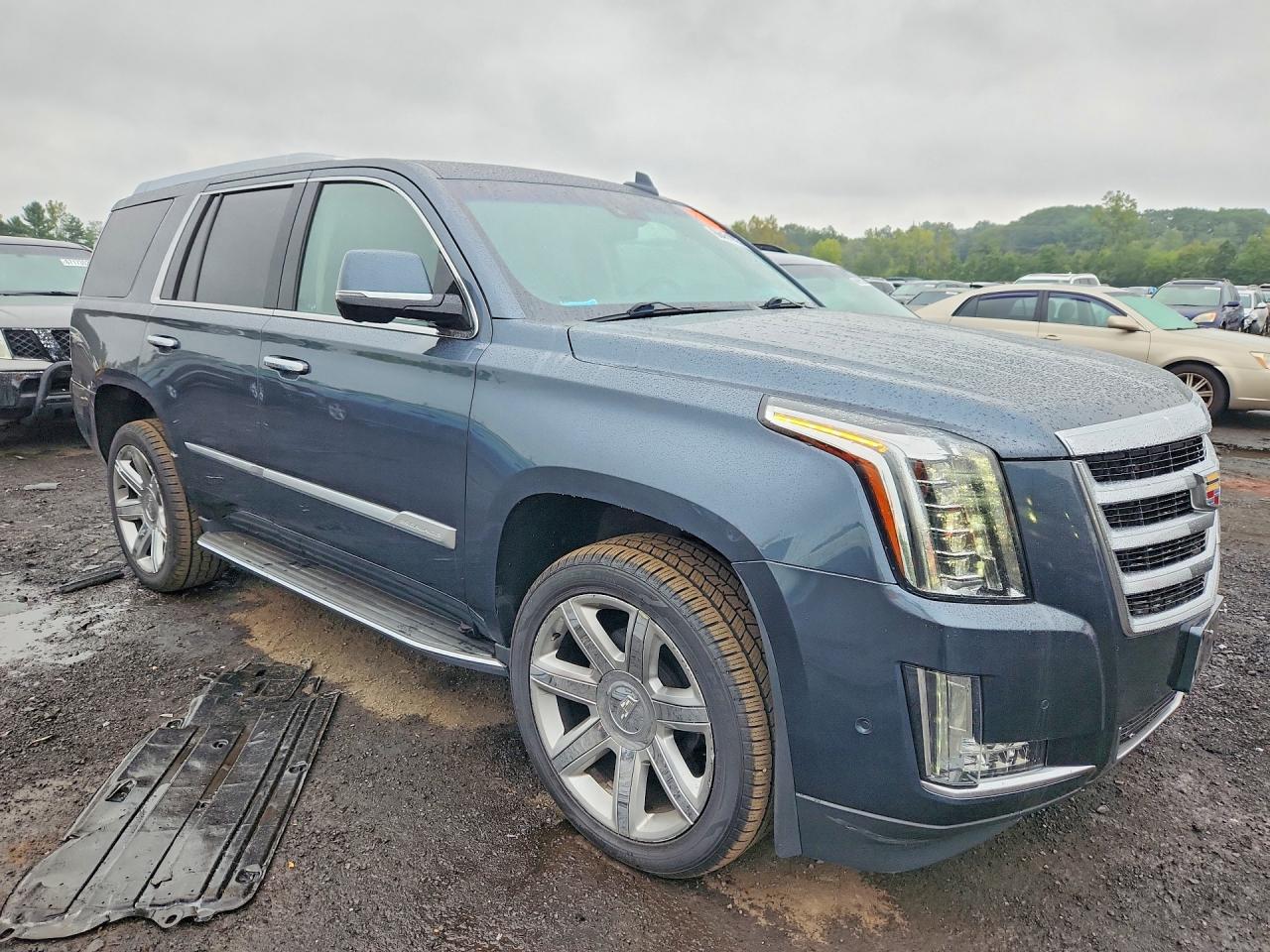 2019 CADILLAC ESCALADE LUXURY — снимка 4