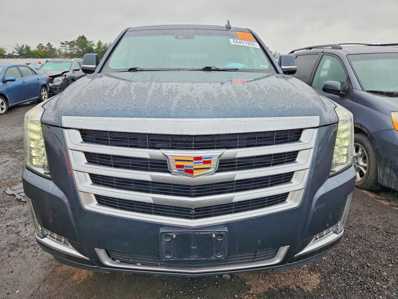 2019 CADILLAC ESCALADE LUXURY — снимка 5