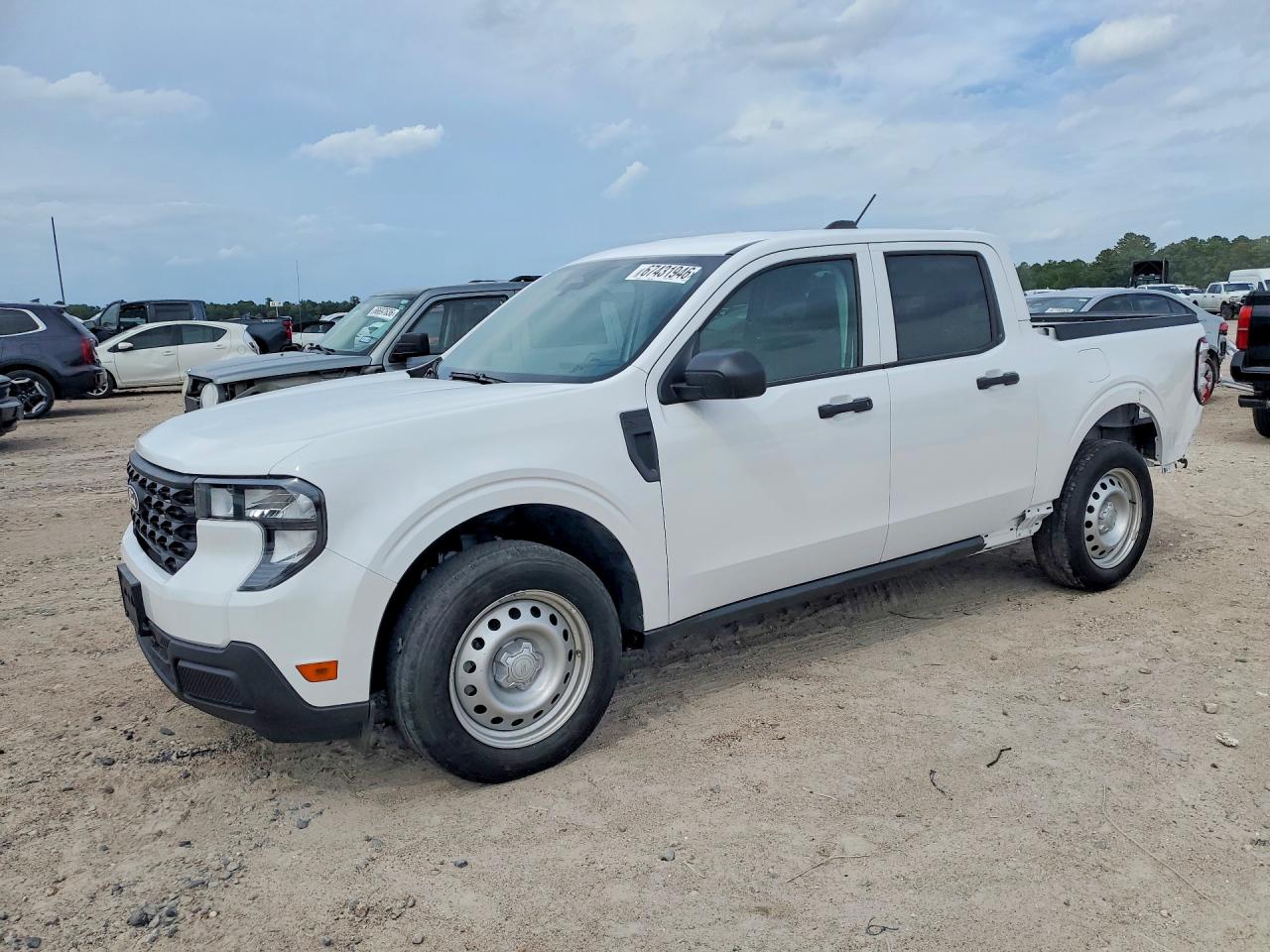 2025 FORD MAVERICK XL