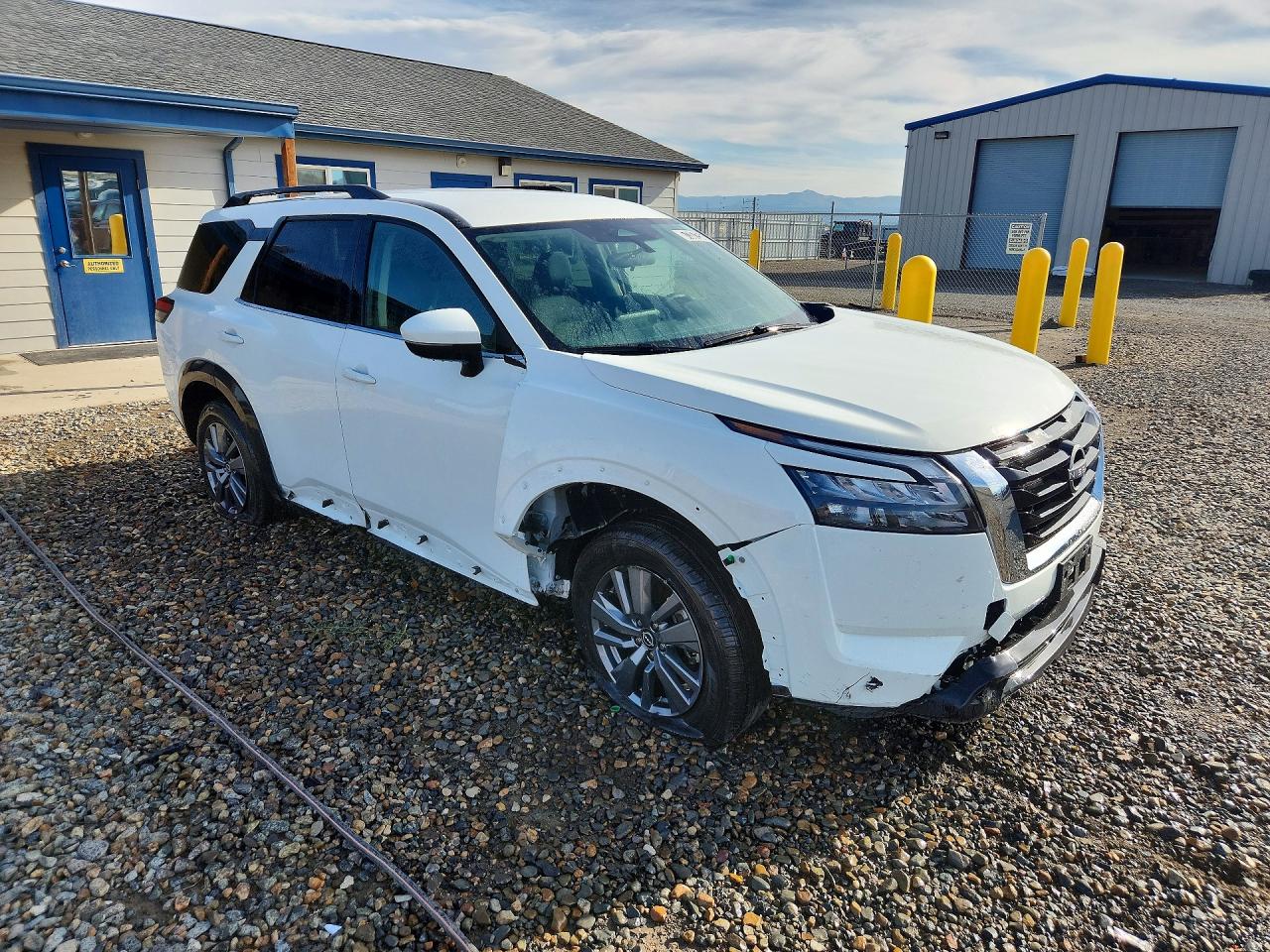 2025 NISSAN PATHFINDER SV — снимка 4