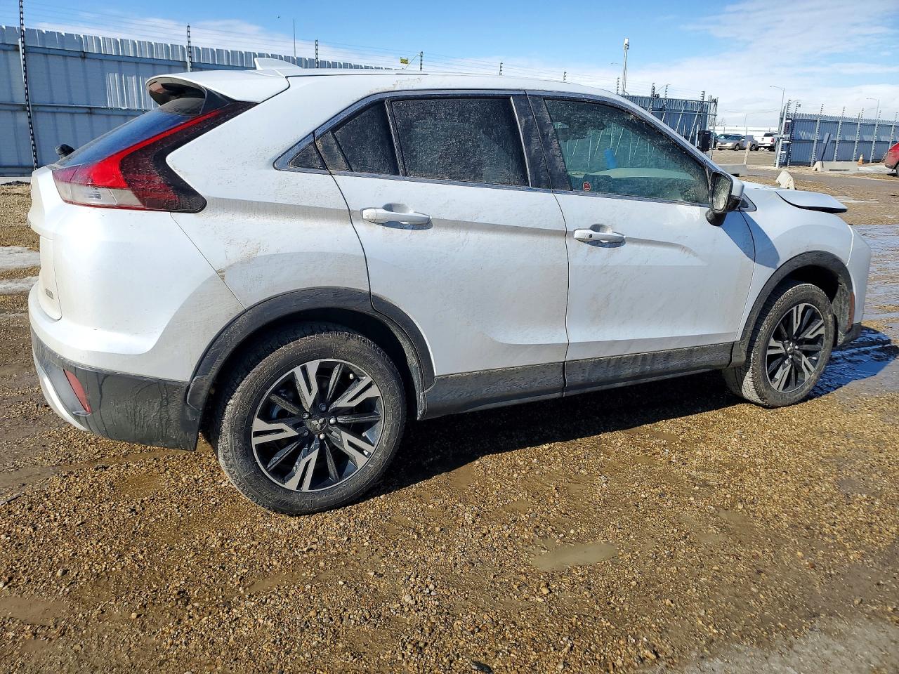 2025 MITSUBISHI ECLIPSE CROSS LE — снимка 3