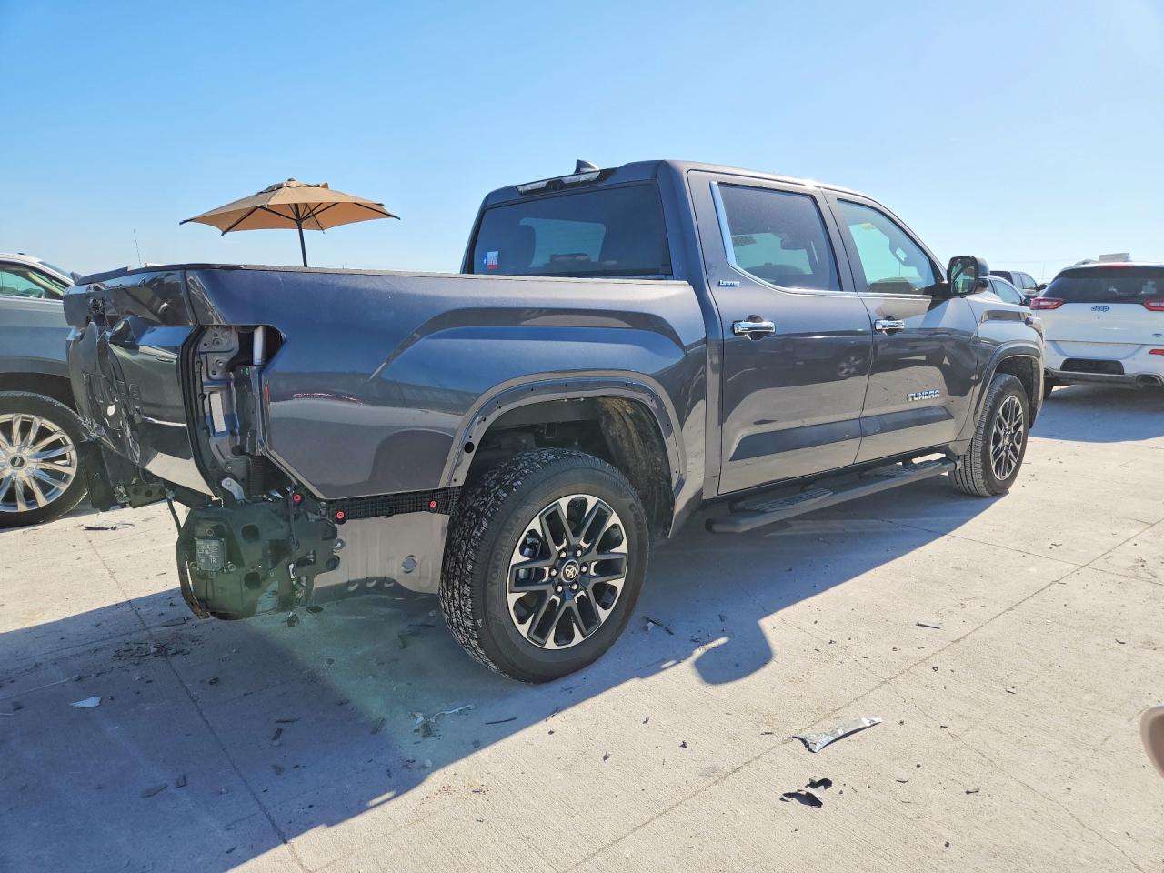 2025 TOYOTA TUNDRA LIMITED — снимка 3