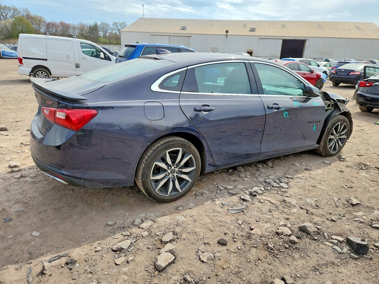 2025 CHEVROLET MALIBU — снимка 3