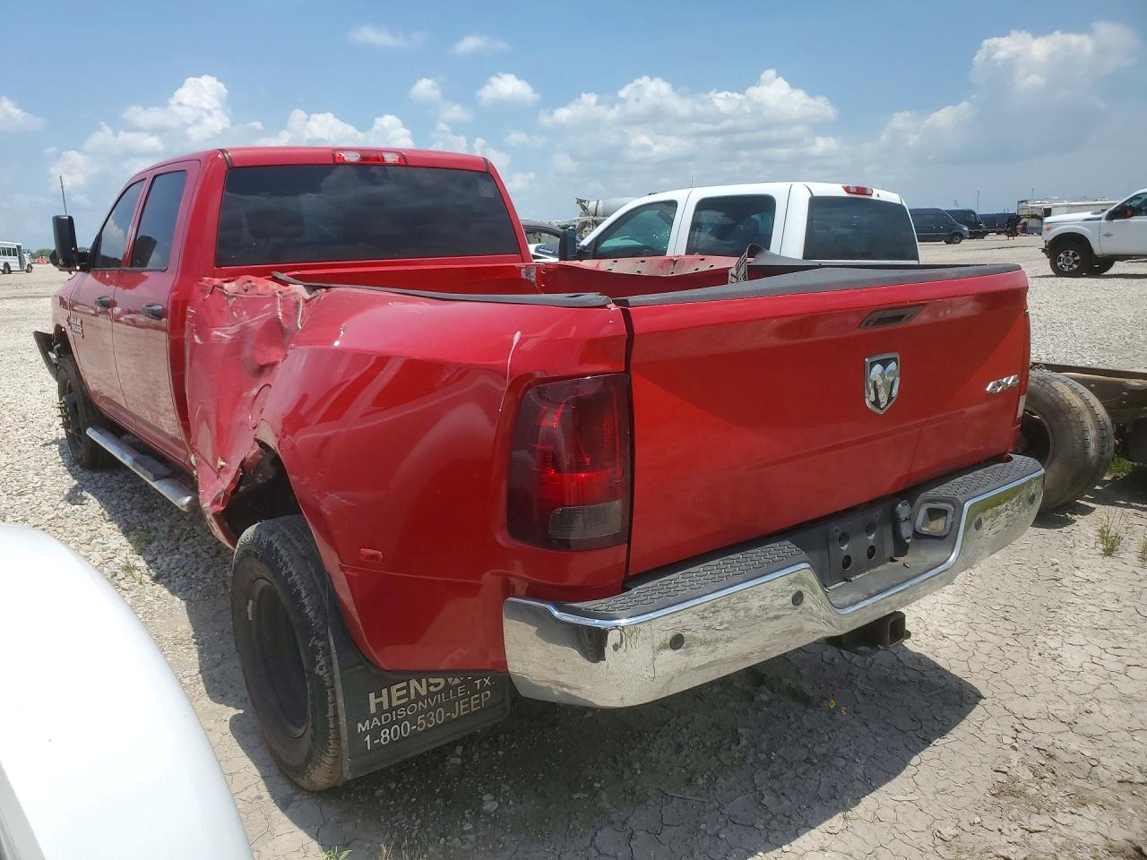 2018 RAM 3500 ST — снимка 2