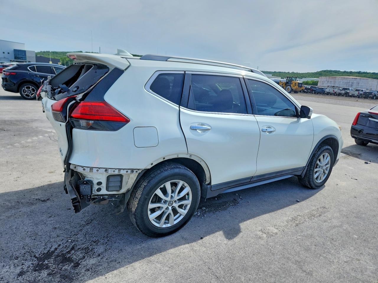 2017 NISSAN ROGUE SV — снимка 3