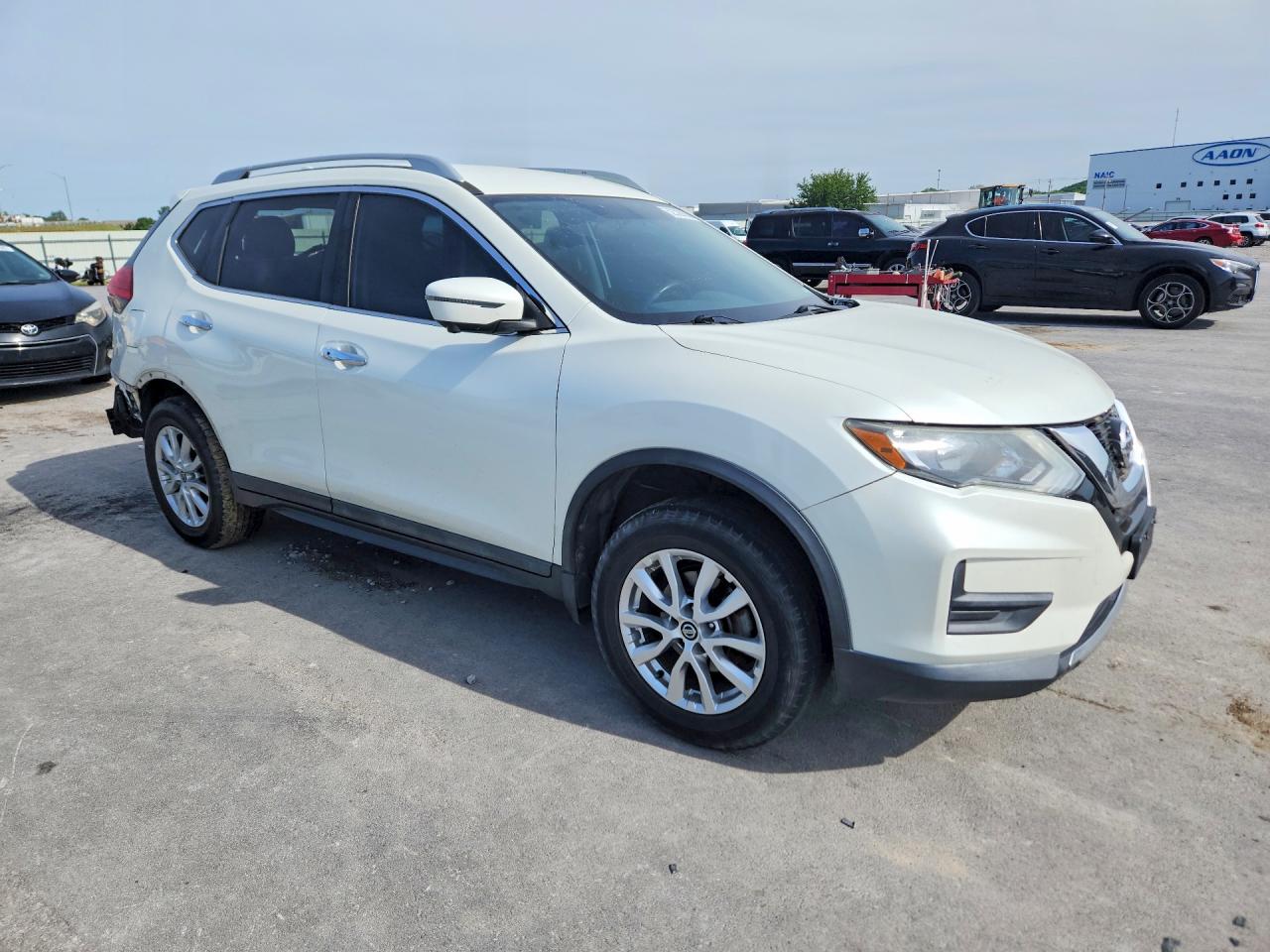 2017 NISSAN ROGUE SV — снимка 4