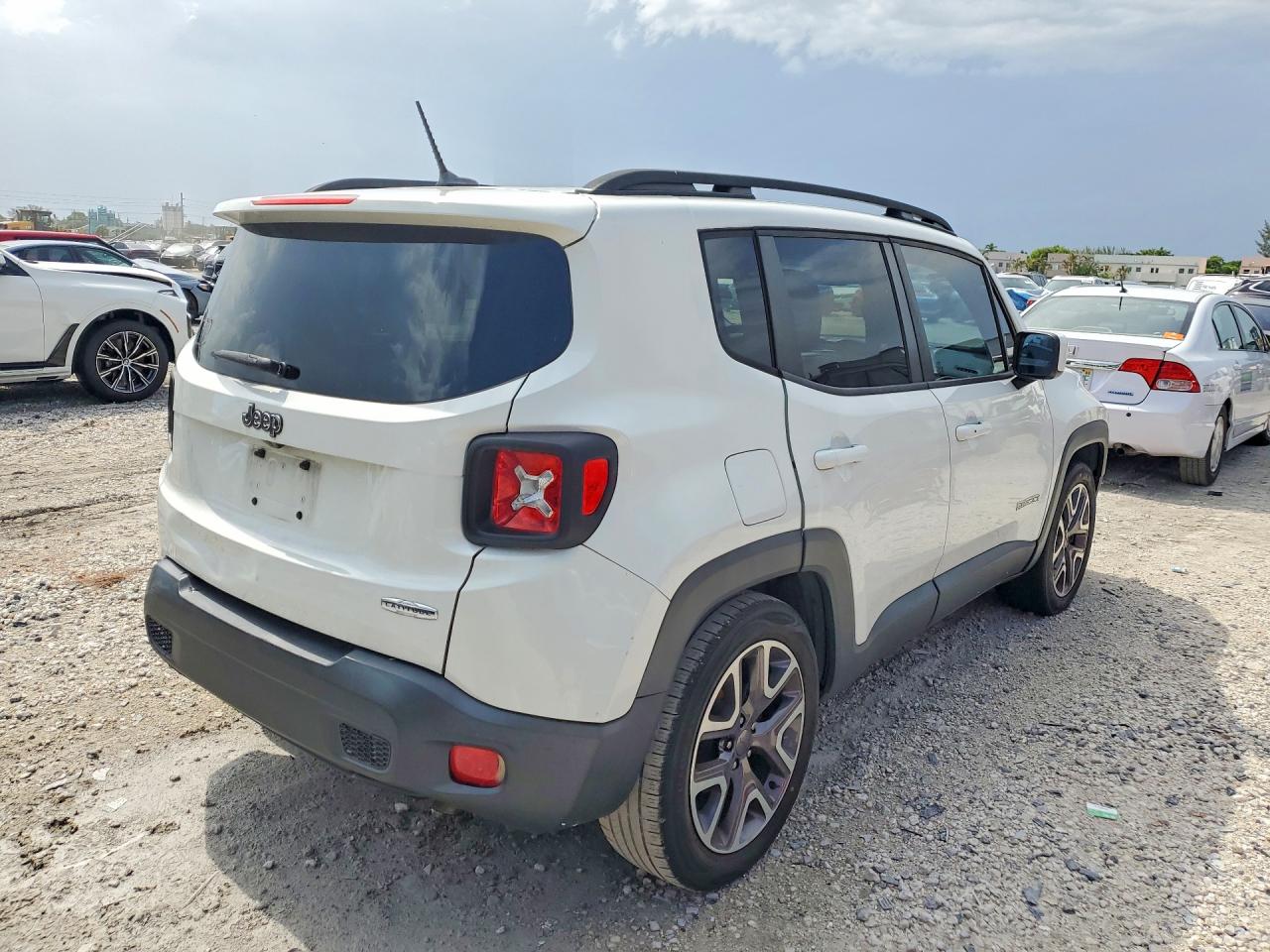 2017 JEEP RENEGADE LATITUDE — снимка 3