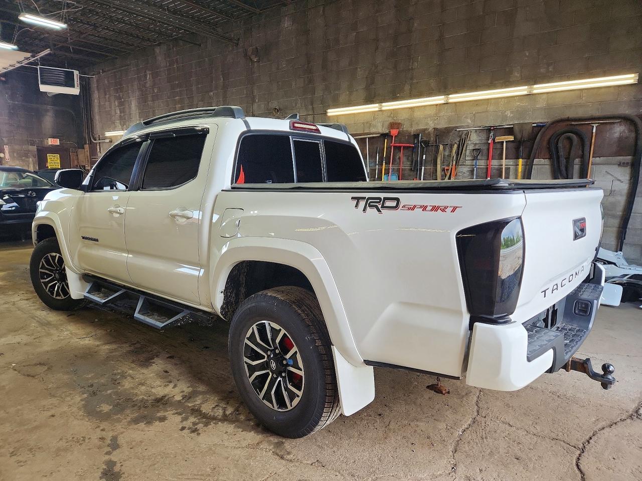 2016 TOYOTA TACOMA TRD SPORT/TRD OFF ROAD/TRD PRO — снимка 2