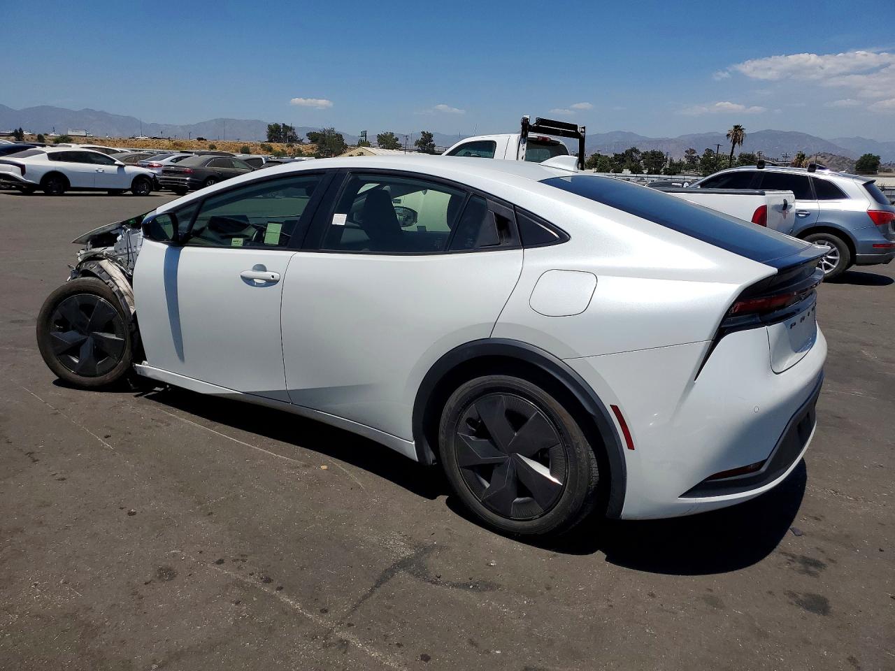 2024 TOYOTA PRIUS LE — снимка 2