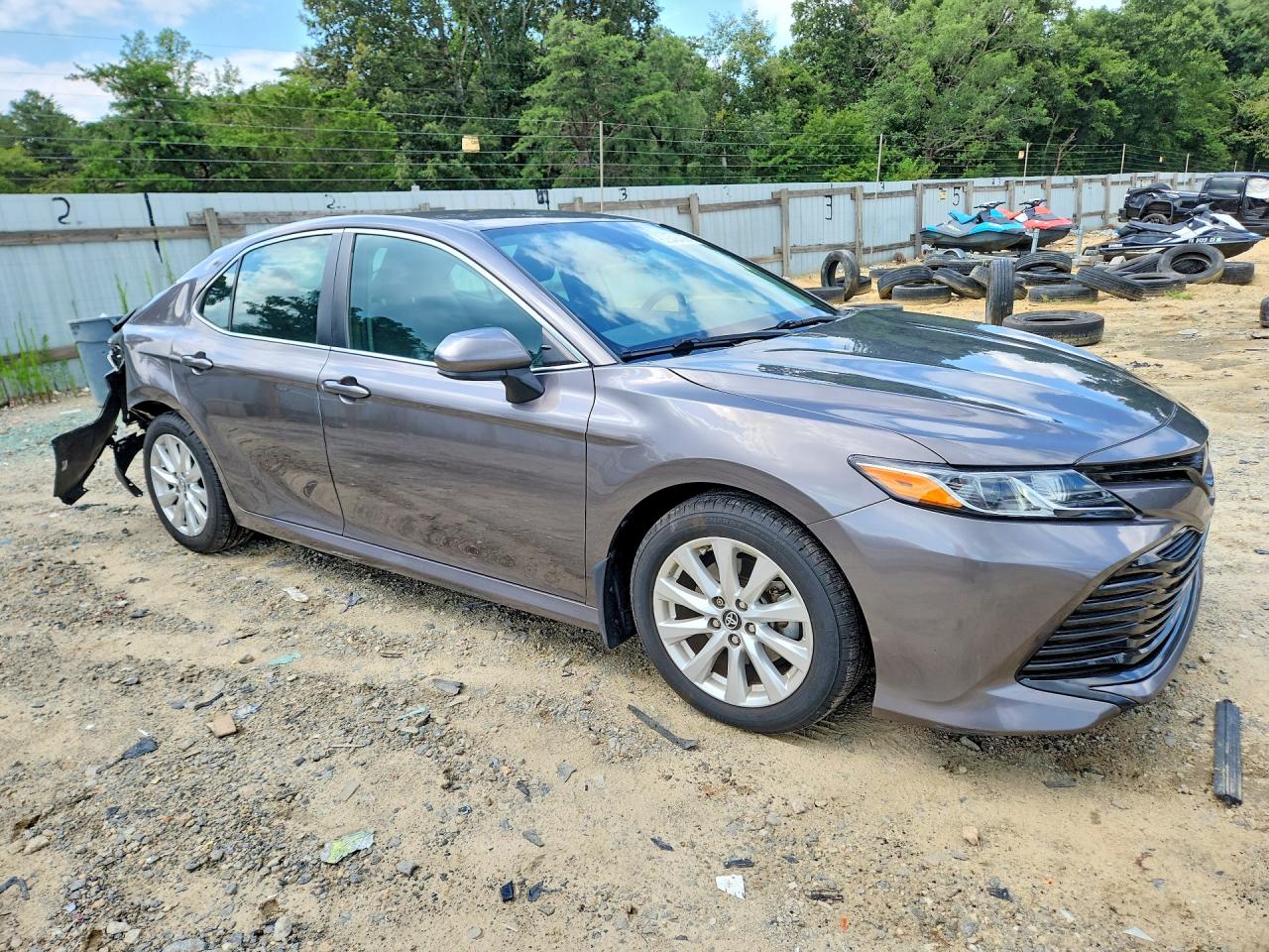 2019 TOYOTA CAMRY LE — снимка 4