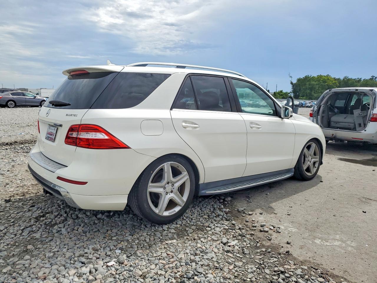 2014 MERCEDES-BENZ ML 350 BLUETEC — снимка 3