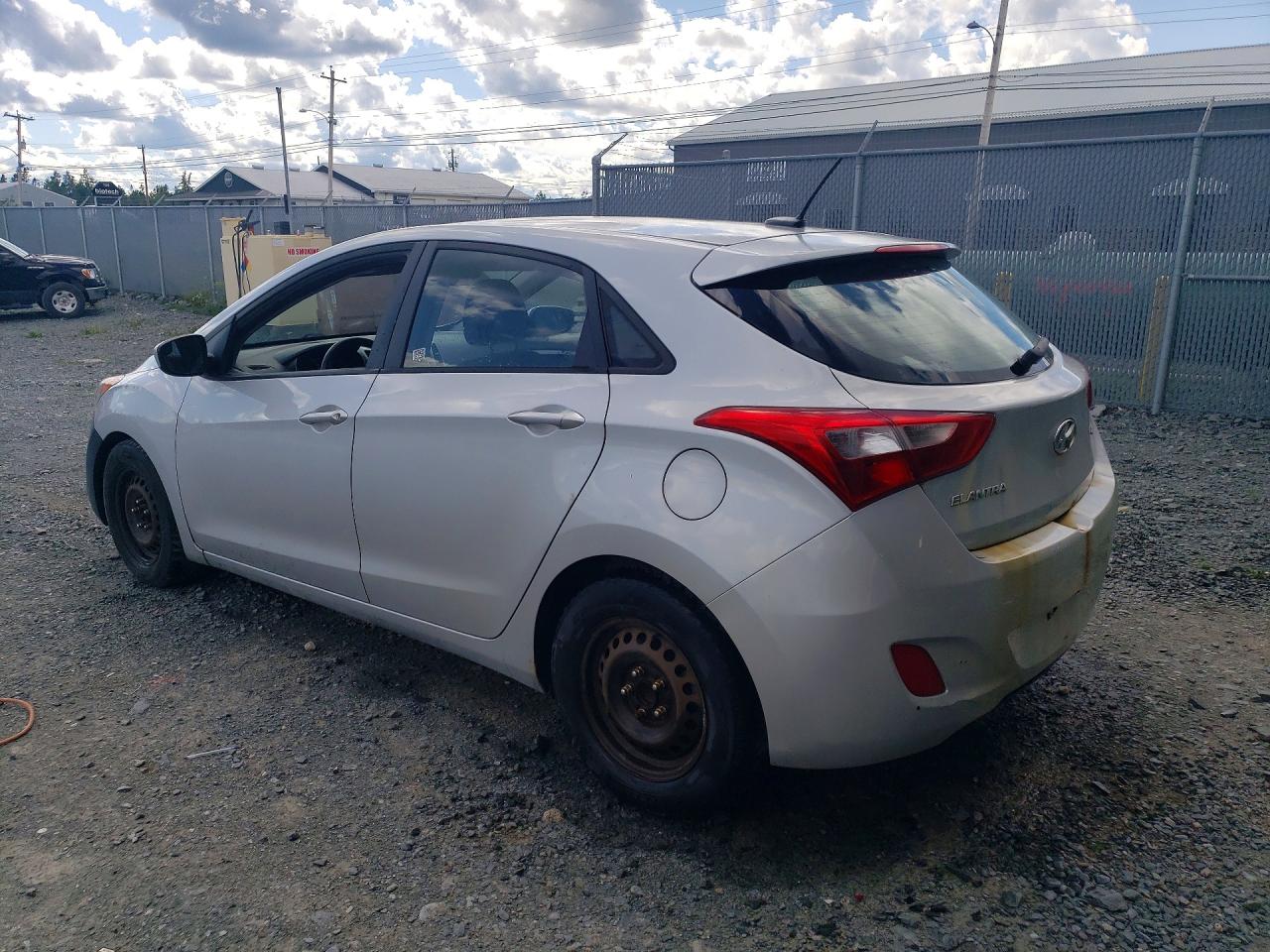 2016 HYUNDAI ELANTRA GT BASE — снимка 2