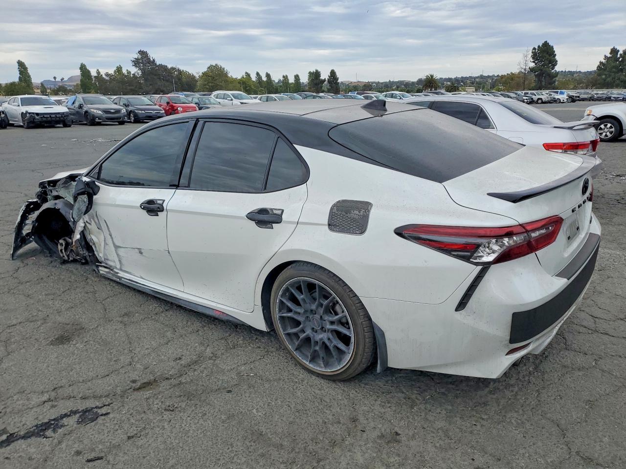 2022 TOYOTA CAMRY XSE — снимка 2