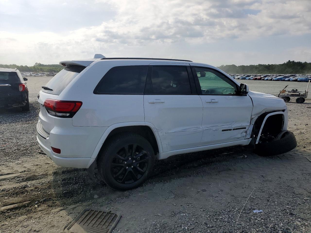 2018 JEEP GRAND CHEROKEE LAREDO — снимка 3