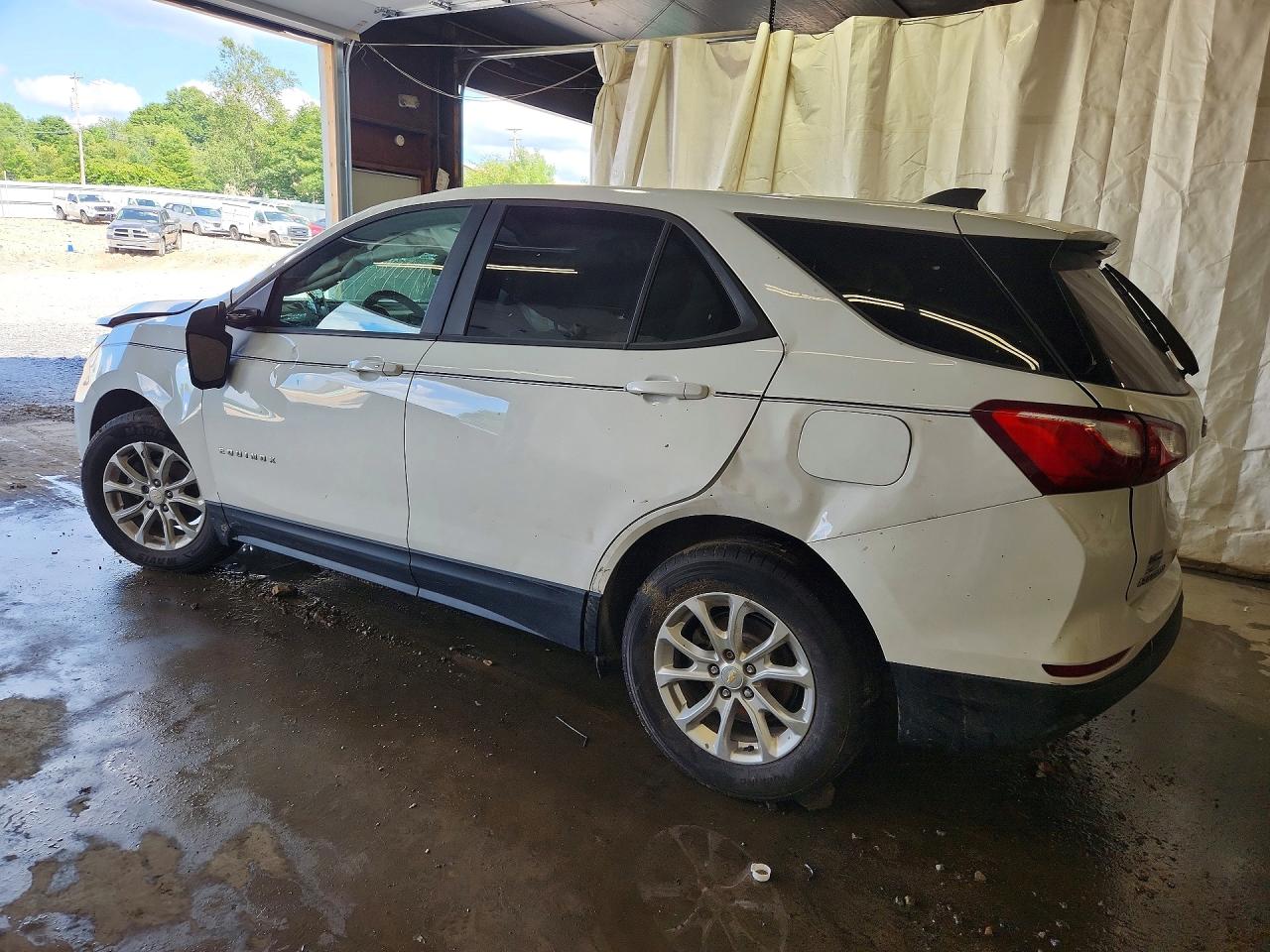 2020 CHEVROLET EQUINOX LS — снимка 2