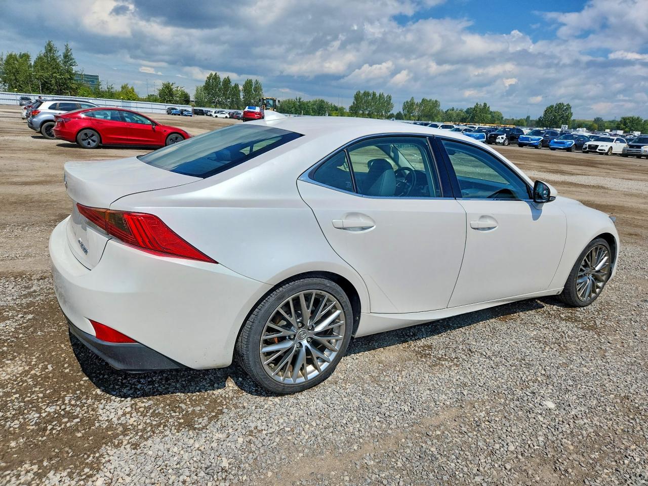 2017 LEXUS IS 300 — снимка 3