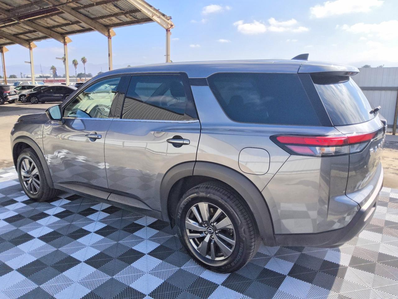 2025 NISSAN PATHFINDER S — снимка 2
