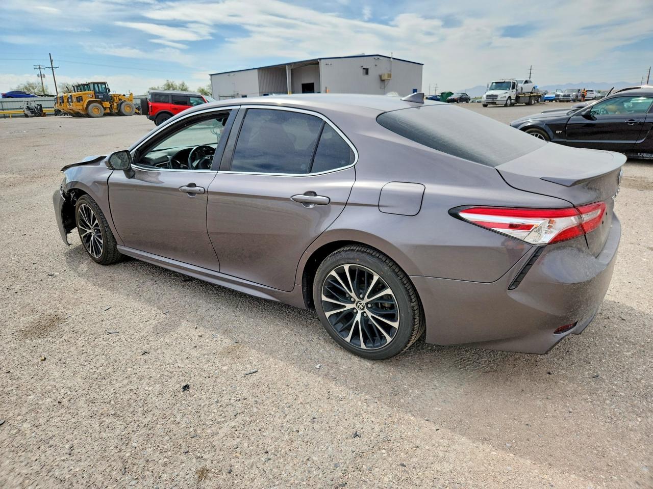 2020 TOYOTA CAMRY — снимка 2